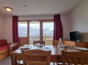 Appartement 2P/4 pers avec balcon, à deux pas des pistes et commerces, parking gratuit - SuperDévoluy - FR-1-525-229